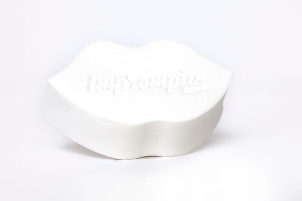 White Lip Shape Beauty Sponge